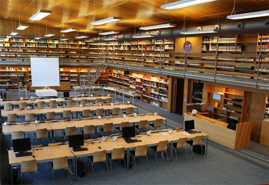 Lesesaal der Wissenschaftlichen Bibliothek der Stadt Trier