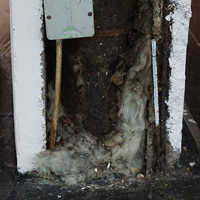 Schimmelbefall in der Theater-Garderobe.